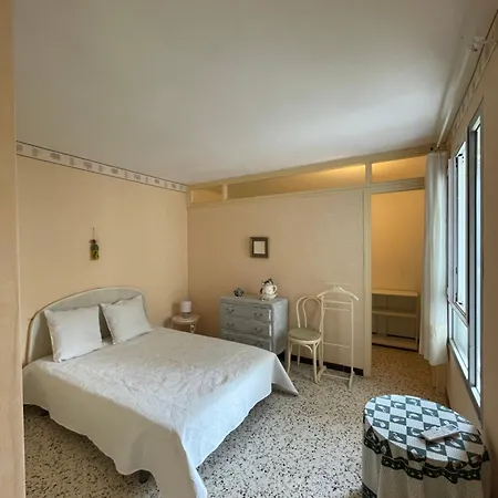 Port Saint Ange Apartment